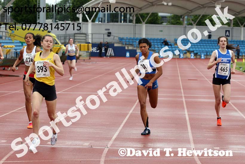 Womens under-20s 400 metres, Northern Senior and Under-20s Champs., SportsCity, Manchester. Photo: David T. Hewitson/Sports for All Pics